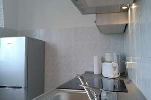 Schöne drei Zimmer Wohnung nach der Renovierung. – Singerstrasse 38, 10243 Friedrichshain, Berlin – Vorschaubild 3