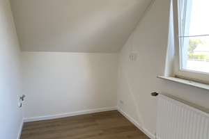" Gemütliches Wohnen" Renovierte 3-Zi. Altbau-Wohnung mit Balkon in OL-Osternburg – Die vollständige Adresse der Immobilie erhältst du vom Anbieter., 26135 Osternburg, Oldenburg (Oldenburg) – Vorschaubild 7