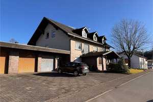 Attraktives Mehrfamilienhaus mit 3 Wohneinheiten - zentral und ruhig gelegen – Waldeck-Frankenberg (Kreis) – Vorschaubild 2