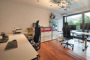 Stadtvilla mit Pool – Privatsphäre trifft Lebensqualität -
Ein Zuhause für höchste Ansprüche – Die vollständige Adresse der Immobilie erhältst du vom Anbieter., 76646 Bruchsal – Vorschaubild 14