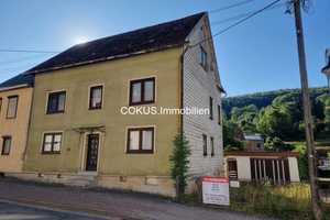 Doppelhaushälfte + mit kleinem Garten, Hof und Garage – Schmalkalden-Meiningen (Kreis) – Vorschaubild 1