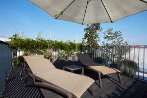 Traumhaft schönes 3-Zimmer Penthouse mit Aufdachterrasse, A/C und TG-Stellplatz in Mitte – 10179 Mitte (Ortsteil), Berlin – Vorschaubild 1