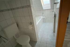 gemütliche 2 1/2-Zimmer-DG-Wohnung inkl. Küche in Bochum Stiepel – Kemnaderstr. 90, 44797 Stiepel, Bochum – Vorschaubild 6