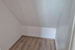Großzügige 2-Zimmer-Dachgeschosswohnung mit 73 m² in Düsseldorf – 40231 Eller, Düsseldorf – Vorschaubild 10