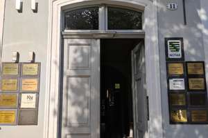 Schicke Dachgeschosswohnung in begehrter Wohnlage – Königstraße 11, 1097 Innere Neustadt, Dresden – Vorschaubild 2