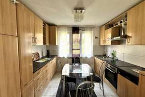 Großes Einfamilienhaus mit 4 Schlafzimmern, Balkon, Terrasse, Garten und Garage – Die vollständige Adresse der Immobilie erhältst du vom Anbieter., 78713 Schramberg – Vorschaubild 4