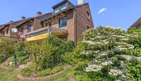 Bild von Provisionsfrei – Familienfreundliches Haus mit großem Garten, direktem Fleet-Zugang & ausgebautem DG