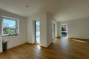 3-Zimmer-Wohnung im 2. Obergeschoss – Die vollständige Adresse der Immobilie erhältst du vom Anbieter., 83278 Traunstein – Vorschaubild 4