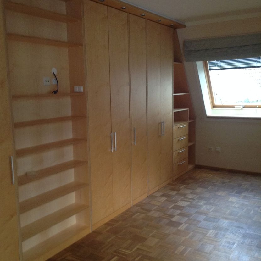 gro&szlig;es Schlafzimmer