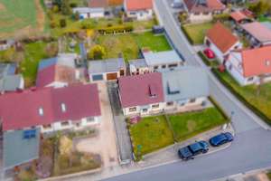 Gepflegtes Eigenheim mit Garage und Garten – sofort einziehen und wohlfühlen! – Vor der Heide 17, 7333 Unterwellenborn – Vorschaubild 3