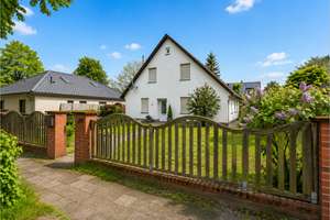 Handwerkerobjekt mit Potenzial – Freistehendes Einfamilienhaus mit Einliegerwohnung – Die vollständige Adresse der Immobilie erhältst du vom Anbieter., 12524 Altglienicke, Berlin – Vorschaubild 10