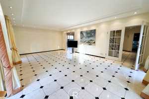 Villa mit luxuriöser Ausstattung – exklusive Lage zw. Nürnberg und Schwabach – Schwabach – Vorschaubild 7