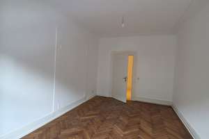 HELLES WG-ZIMMER | ALTBAU | EINBAUKÜCHE | BALKON | TOP LAGE | 5ER WG | SUPER ANBINDUNG AN ÖPNV – Die vollständige Adresse der Immobilie erhältst du vom Anbieter., 70190 Kernerviertel, Stuttgart – Vorschaubild 2