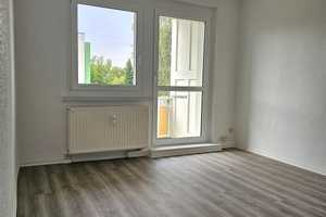 3-Raumwohnung mit Dusche und Balkon in Döbeln Ost – Lommatzscher Straße 3, 4720 Mittelsachsen (Kreis) – Vorschaubild 2