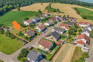 Wohnhaus mit Einliegerwohnung in naturnaher, familienfreundlicher Umgebung – Die vollständige Adresse der Immobilie erhältst du vom Anbieter., 75015 Bretten – Vorschaubild 2