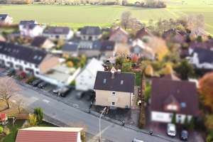 Gepflegtes und großzügiges 2-Fam.-Haus in guter Wohnlage – Die vollständige Adresse der Immobilie erhältst du vom Anbieter., 33106 Elsen, Paderborn – Vorschaubild 2