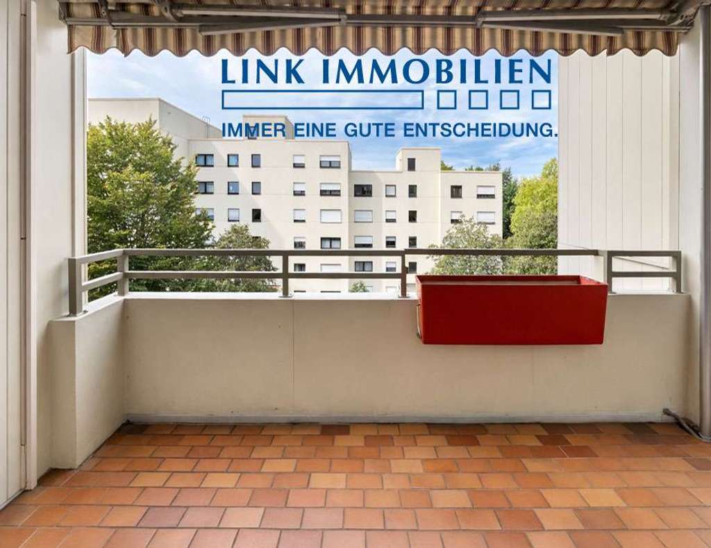 Immobilie in Waiblingen - Wohlfühlen auf der Korber Höhe: 3,5-Zimmer-Wohnung mit Aufzug und viel Platz - Bild 0