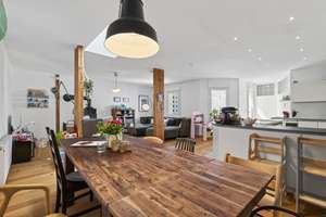 Altbau trifft Moderne - attraktive 4-Zimmer-Wohnung in denkmalgeschütztem Haus in zentraler Lage