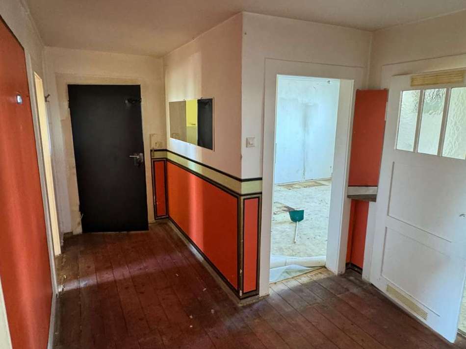 Wohnung rechts Flur