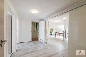 Lichtdurchflutetes Wohnerlebnis mit Weitblick – DG-Wohnung mit Dachterrasse – Die vollständige Adresse der Immobilie erhältst du vom Anbieter., 42289 Heckinghausen, Wuppertal – Vorschaubild 19