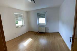Modernisierte Wohnung mit drei Zimmern sowie Balkon und Einbauküche in Oberhausen-Rheinhausen – Die vollständige Adresse der Immobilie erhältst du vom Anbieter., 68794 Oberhausen-Rheinhausen – Vorschaubild 4