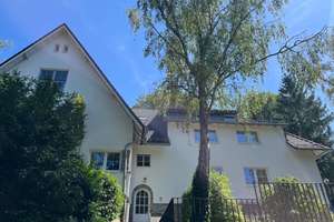 Sonnenberg: Sanierte Gartenwohnung mit unverbaubarem Blick 