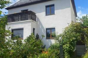 Provisionsfrei! Einfamilienhaus mit Einliegerwohnung