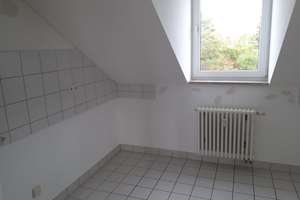 Lichtdurchflutete 4-Zimmer-Familienwohnung – 97084 Heuchelhof, Würzburg – Vorschaubild 10