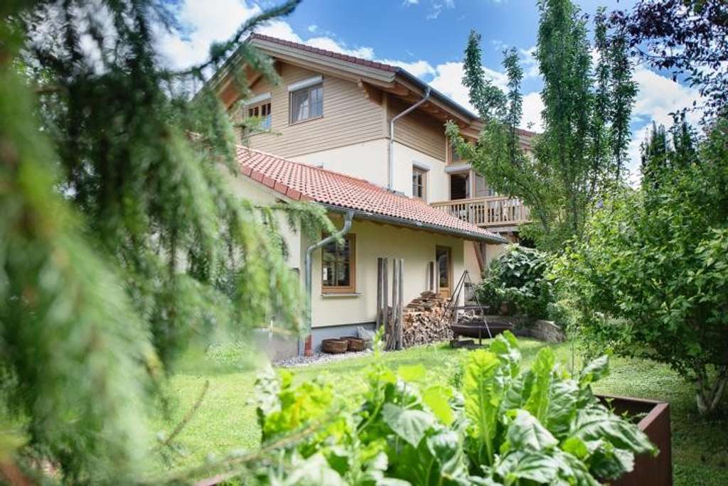 Immobilie in Irschenberg - PANORAMABLICK NACH NORDEN AUF WIESEN WALD UND TAL - Bild 4