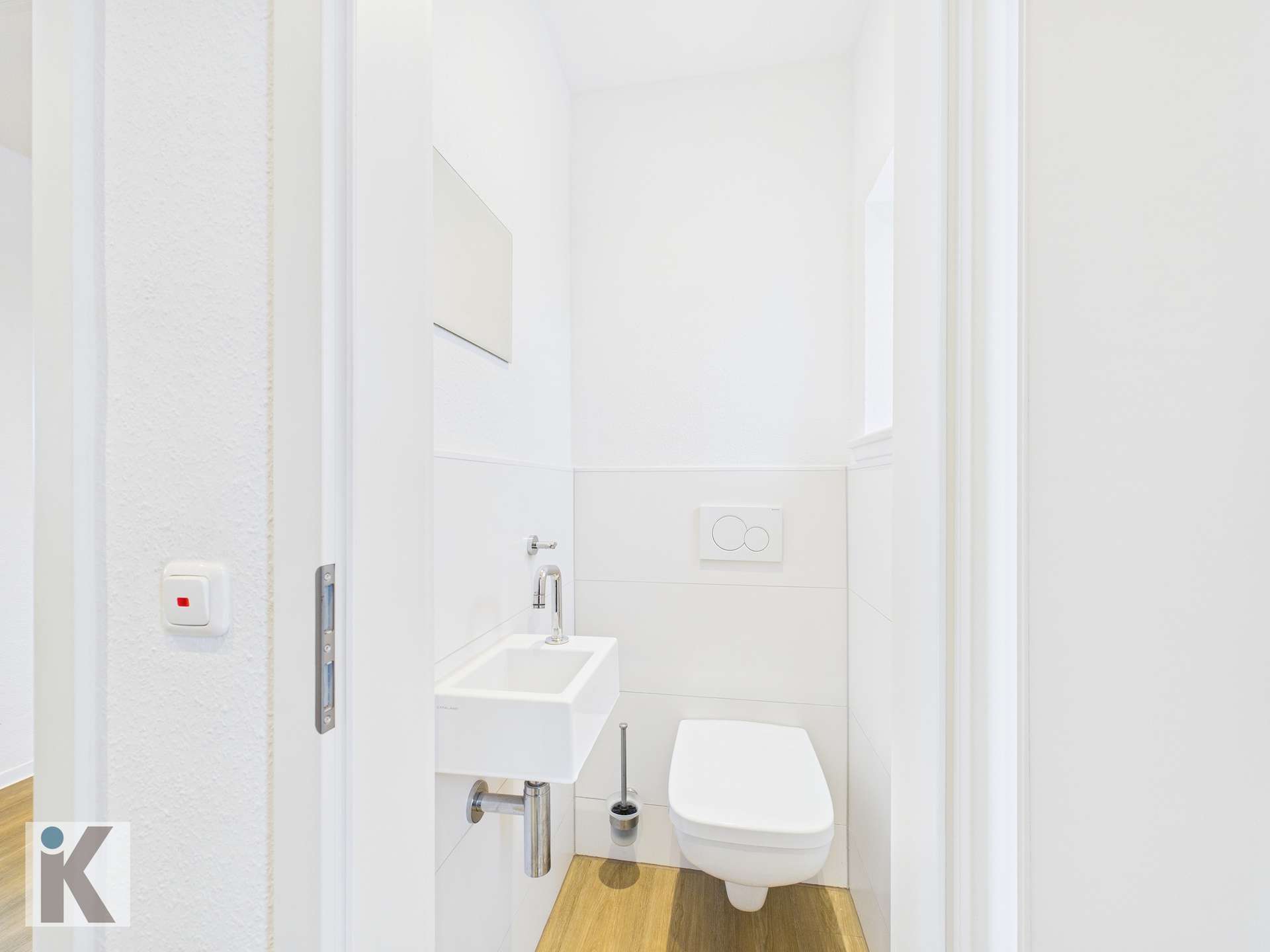 Immobilie in Heßheim - Umfassend modernisiertes Einfamilienhaus mit Garten und Garage - Bild 8