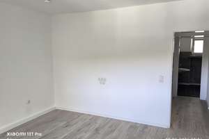 Erstbezug nach Sanierung: helle, gut geschnittene 3ZKB Wohnung mit Balkon & Keller (Whg 22) – Wittgensteiner Str. 104, 57072 Bürbach, Siegen – Vorschaubild 9