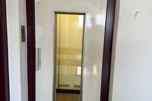 Helle 2,5 Zimmer Wohnung mit Aufzug, Parkett und Balkon in Krefeld-Stadtmitte – Rheinstraße 2, 47799 Cracau, Krefeld – Vorschaubild 4