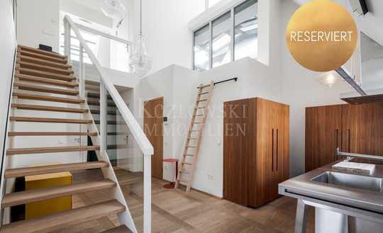 Wohnkunst am Charlottenplatz - Seltene Dach-Galerie mit Direktlift in beide Ebenen!