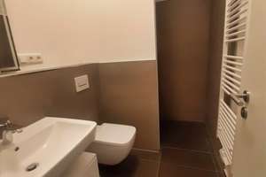 Modernes Reihenendhaus mit viel Platz auf 3 Etagen 2 Bäder, Balkon+Garten – 12621 Kaulsdorf, Berlin – Vorschaubild 11