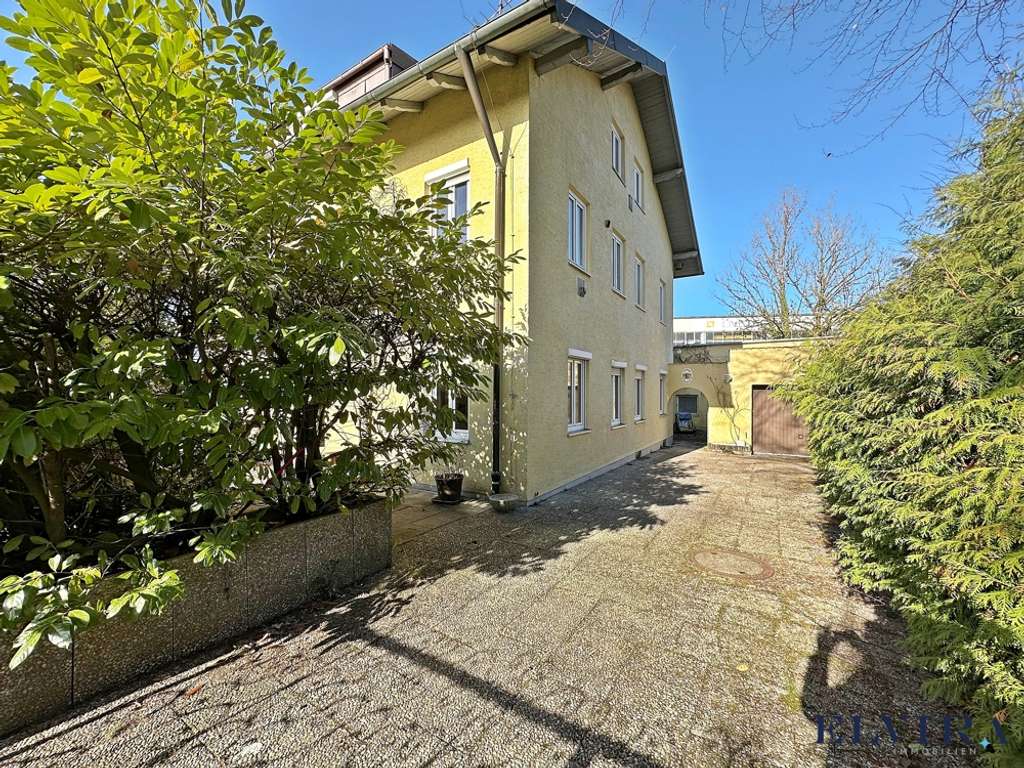 Immobilie in Haar - ELVIRA - Haar, großzügiges Mehrparteienhaus auf schönem Grundstück - Bild 2