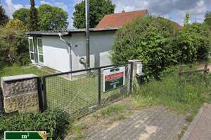 Wochenendhaus in Seenähe mit Wintergarten, Garten und Gartenhaus. Ihr neuer Lieblingsplatz.