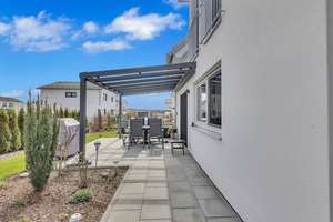 Wohntraum mit Stil und Energieeffizienz!
Neuwertiges KfW-55-Einfamilienhaus mit moderner Ausstattun – Die vollständige Adresse der Immobilie erhältst du vom Anbieter., 92421 Schwandorf – Vorschaubild 18