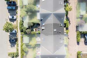 Geräumiges Townhouse mit 6 Zimmer und ausgebautem Dachgeschoss in familienfreundlicher Wohnlage – Die vollständige Adresse der Immobilie erhältst du vom Anbieter., 22397 Duvenstedt, Hamburg – Vorschaubild 30