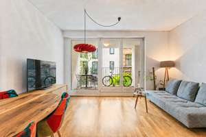 Ruhig gelegene Neubauwohnung mit offener Wohnküche, Tageslichtbad und Loggia – Köpenicker Str. 124, 10179 Mitte (Ortsteil), Berlin – Vorschaubild 1