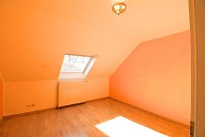 6219 - Großzügige 4-Zimmer-Obergeschosswohnung in ruhiger und dennoch zentraler Lage! – Plöner Straße 17, 26215 Wiefelstede – Vorschaubild 8