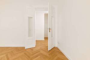 Geräumige 2-Zimmer-Wohnung mit Altbaucharme & Balkon – direkt am Weinbergspark! – Veteranenstraße 16, 10119 Mitte (Ortsteil), Berlin – Vorschaubild 5