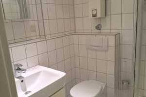 Zentrales City-Apartment, vollmöbliert, auf der 3. Etage mit Lift – Düsseldorf – Vorschaubild 4