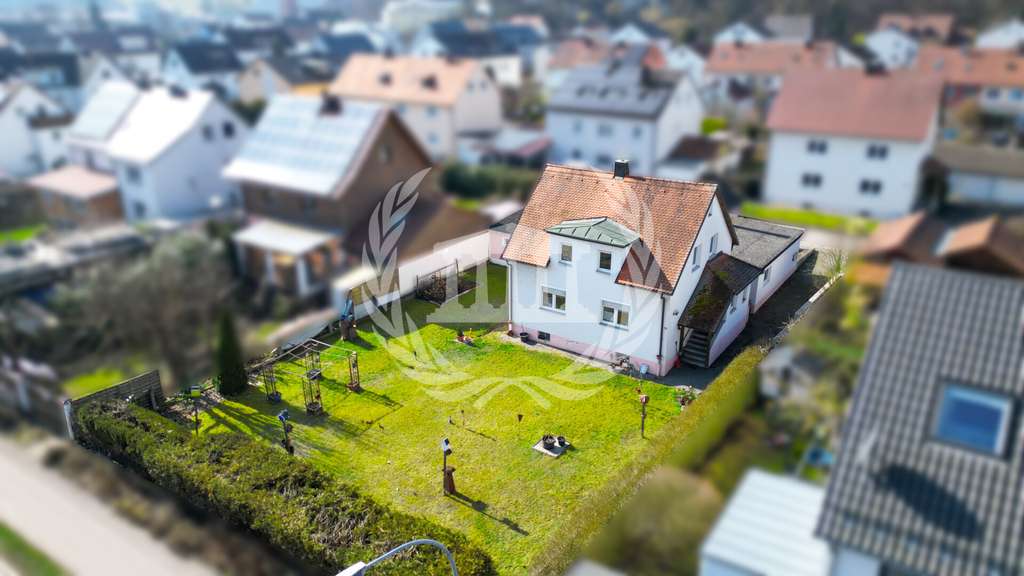 Immobilie in Lappersdorf - Zwei Häuser, ein Grundstück – Kapitalanlage & Neubaupotenzial in Pielmühle! - Bild 0