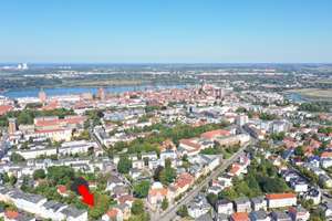 Exklusive Chance im Bahnhofsviertel mit 5 Zi. und gehobener Ausstattung, Stellplatz, Dachterrasse – Wilhelm-Külz-Platz 4, 18055 Stadtmitte, Rostock – Vorschaubild 3