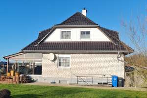 Gelegenheit: Haus mit Pool, Kaminofen, Wintergarten und reichlich Platz im Haus und großem Garten – Die vollständige Adresse der Immobilie erhältst du vom Anbieter., 29386 Dedelstorf – Vorschaubild 4