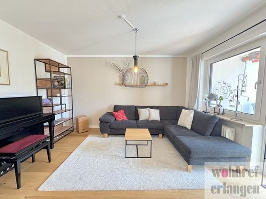 Moderne schöne helle großzügige Doppelhaushälfte in Baierdorf Hagenau