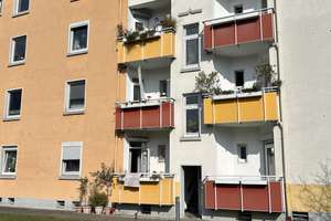 Helle und großzügige 2-Zimmer-Dachgeschoßwohnung in Frohnhausen freut sich neuen Mieter*in – Burckhardtstraße 29, 45144 Frohnhausen, Essen – Vorschaubild 3