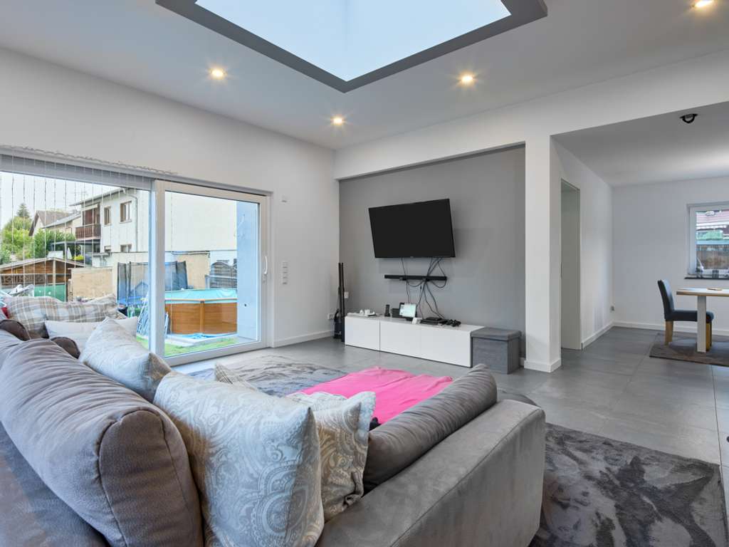 Immobilie in Langenselbold - Zeitgemäßes Mehrfamilienhaus mit 5,5% Rendite - Bild 3