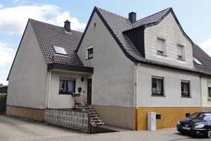 Topgepflegtes 1- bis 2-Familienhaus in Bexbach – Die vollständige Adresse der Immobilie erhältst du vom Anbieter., 66450 Bexbach – Vorschaubild 1