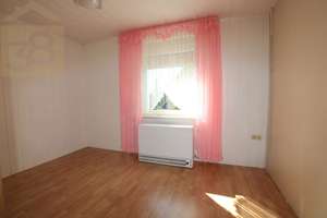 Gepflegtes Einfamilienhaus mit großem Grundstück und Doppelgarage! Meine Immobilie! = Mein Partner! – Die vollständige Adresse der Immobilie erhältst du vom Anbieter., 38459 Bahrdorf – Vorschaubild 10